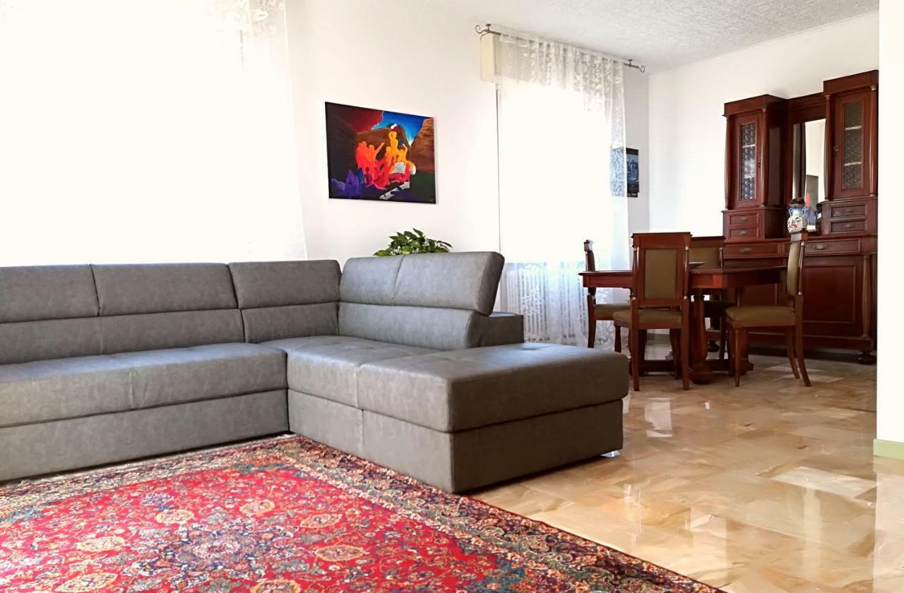 Casa Di Barbara Villa Castiglione Delle Stiviere Bagian luar foto